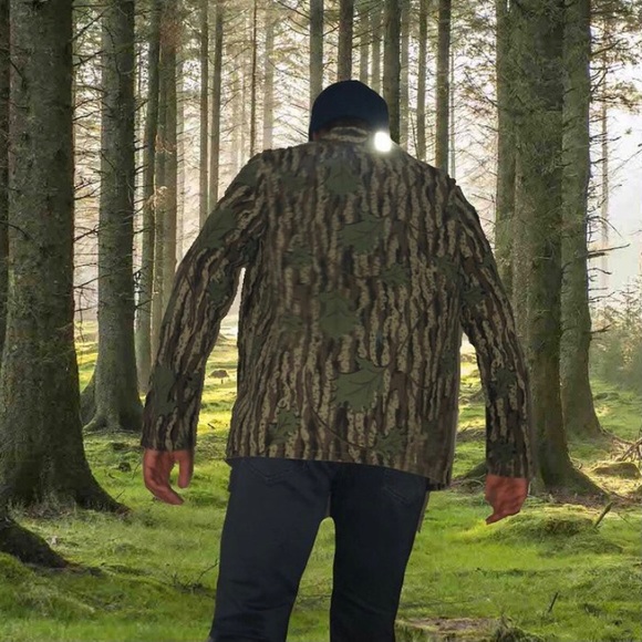 ✇ Custom patch forest button up 🌳🍃🦌 ✇ - Picture 2 of 3